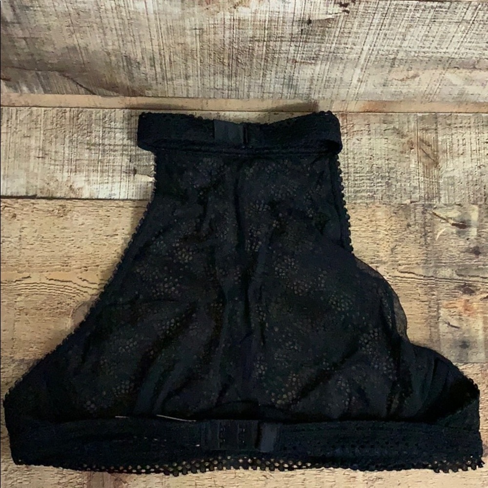 Victoria's Secret Black Lace Halter Bra - Picture 5 of 9